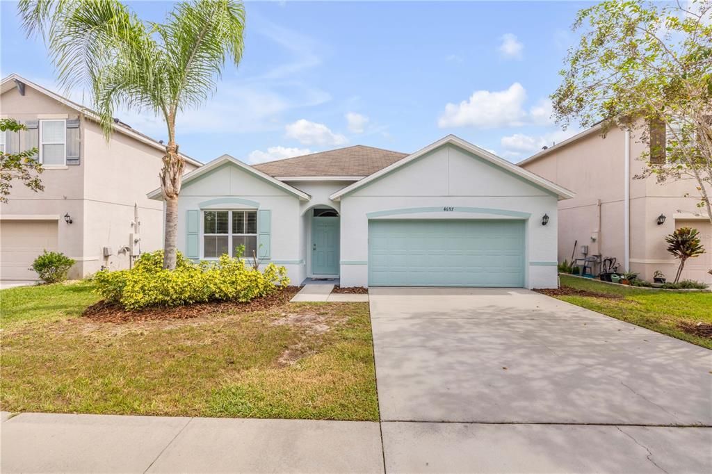 待售: $800,000 (4 贝兹, 2 浴室, 1812 平方英尺)