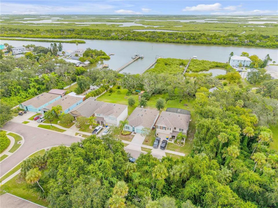 待售: $800,000 (4 贝兹, 2 浴室, 1812 平方英尺)