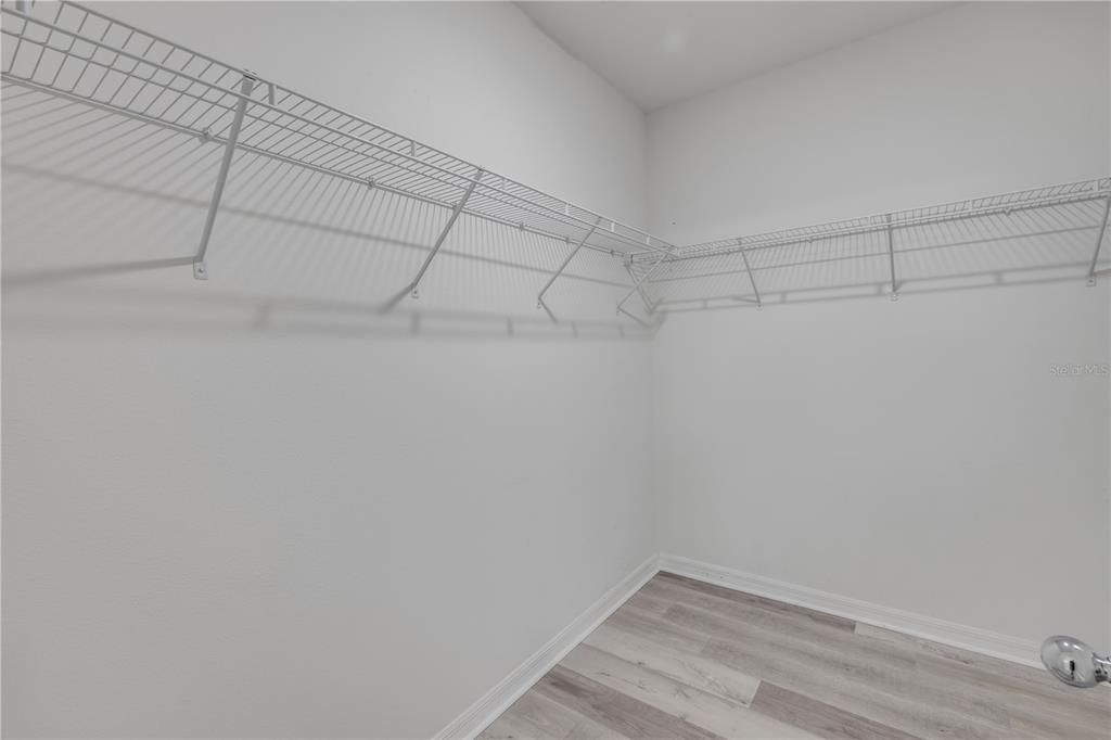 待售: $800,000 (4 贝兹, 2 浴室, 1812 平方英尺)