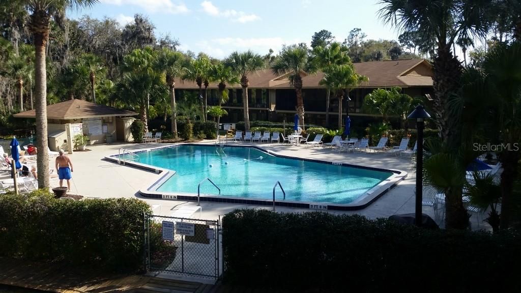 出租: $1,300 (2 贝兹, 2 浴室, 897 平方英尺)