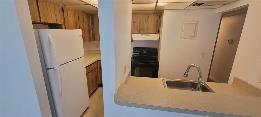 出租: $1,300 (2 贝兹, 2 浴室, 897 平方英尺)