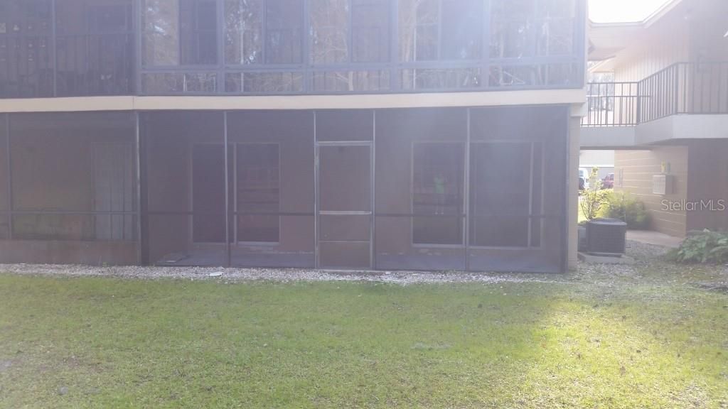 出租: $1,300 (2 贝兹, 2 浴室, 897 平方英尺)