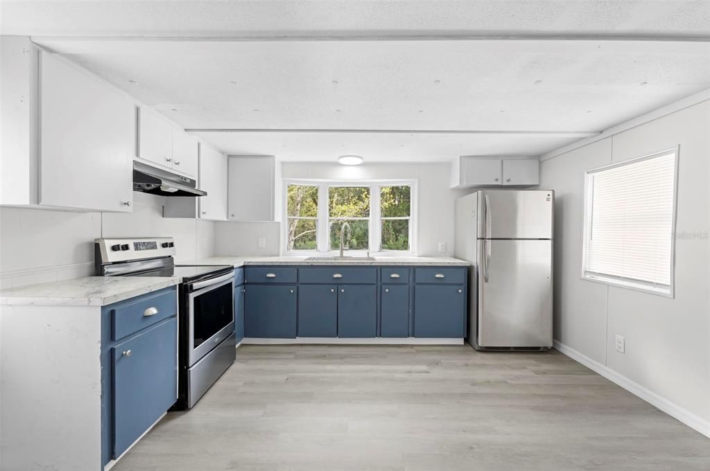 待售: $119,500 (2 贝兹, 1 浴室, 772 平方英尺)