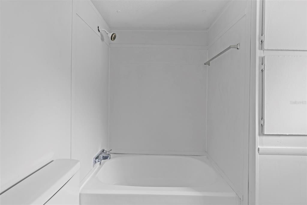 待售: $119,500 (2 贝兹, 1 浴室, 772 平方英尺)