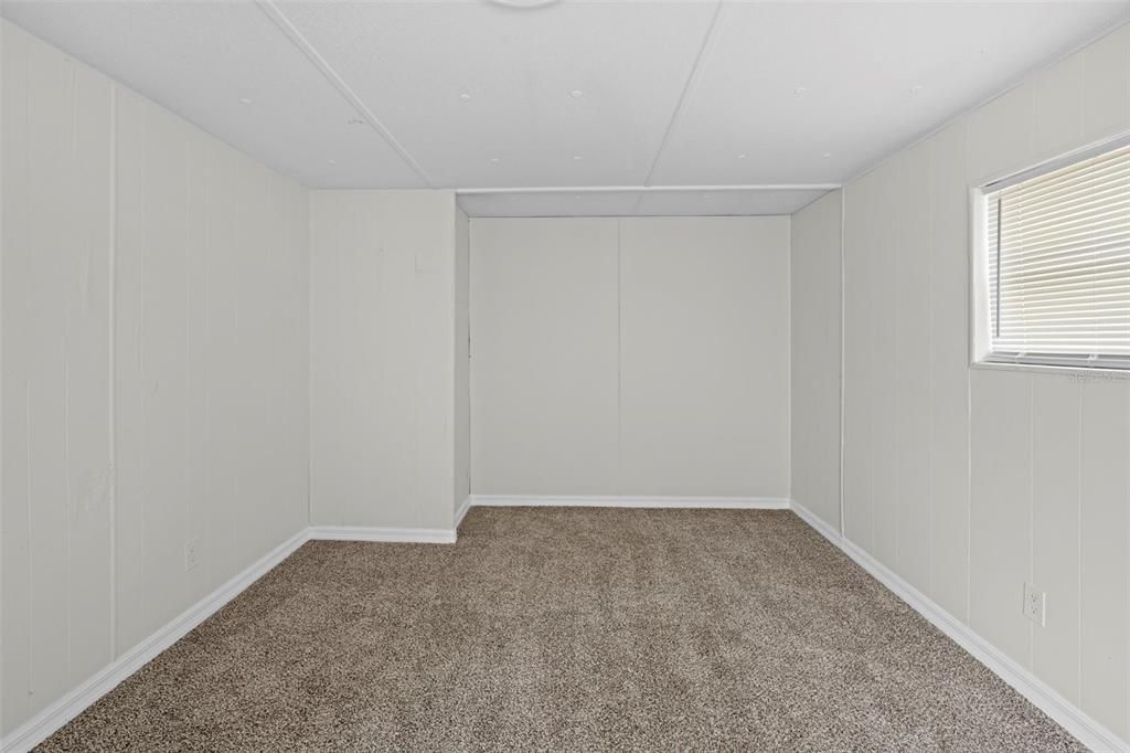 待售: $119,500 (2 贝兹, 1 浴室, 772 平方英尺)