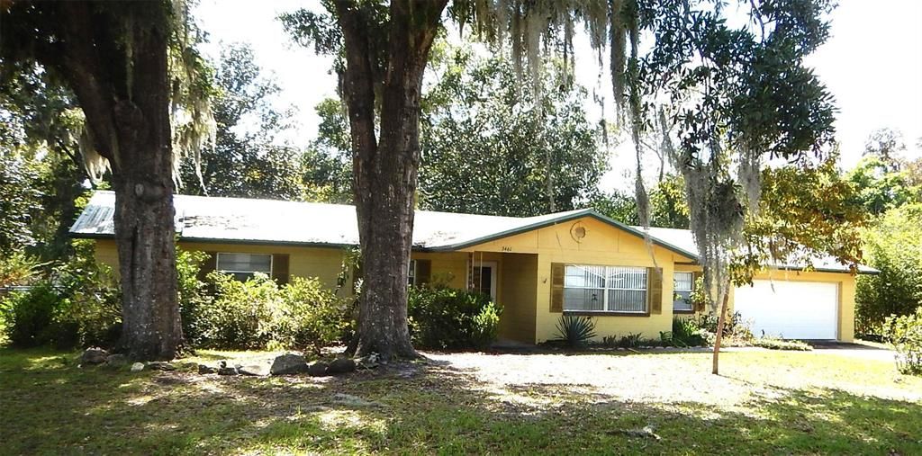 Active With Contract: $1,975 (3 beds, 2 baths, 1672 Square Feet)