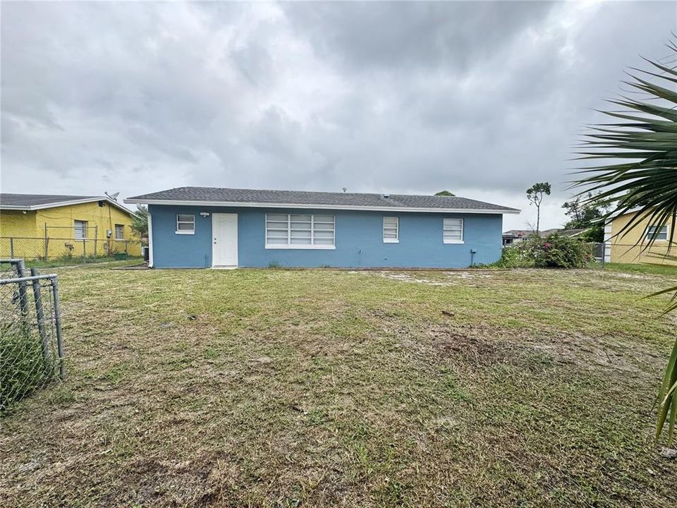 出租: $1,850 (3 贝兹, 2 浴室, 1394 平方英尺)