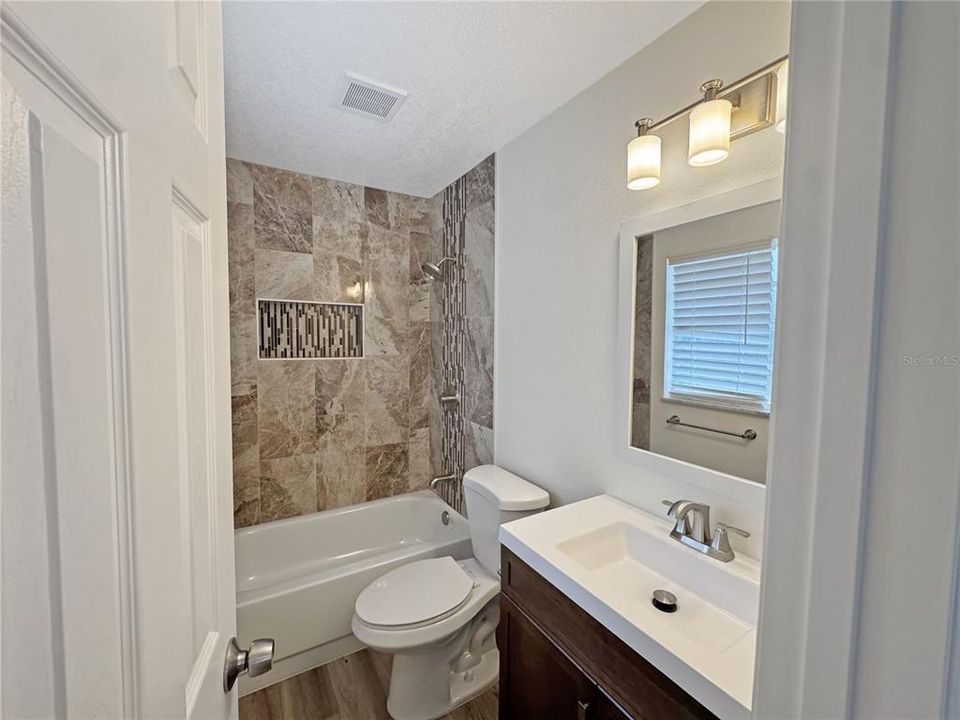 出租: $1,850 (3 贝兹, 2 浴室, 1394 平方英尺)