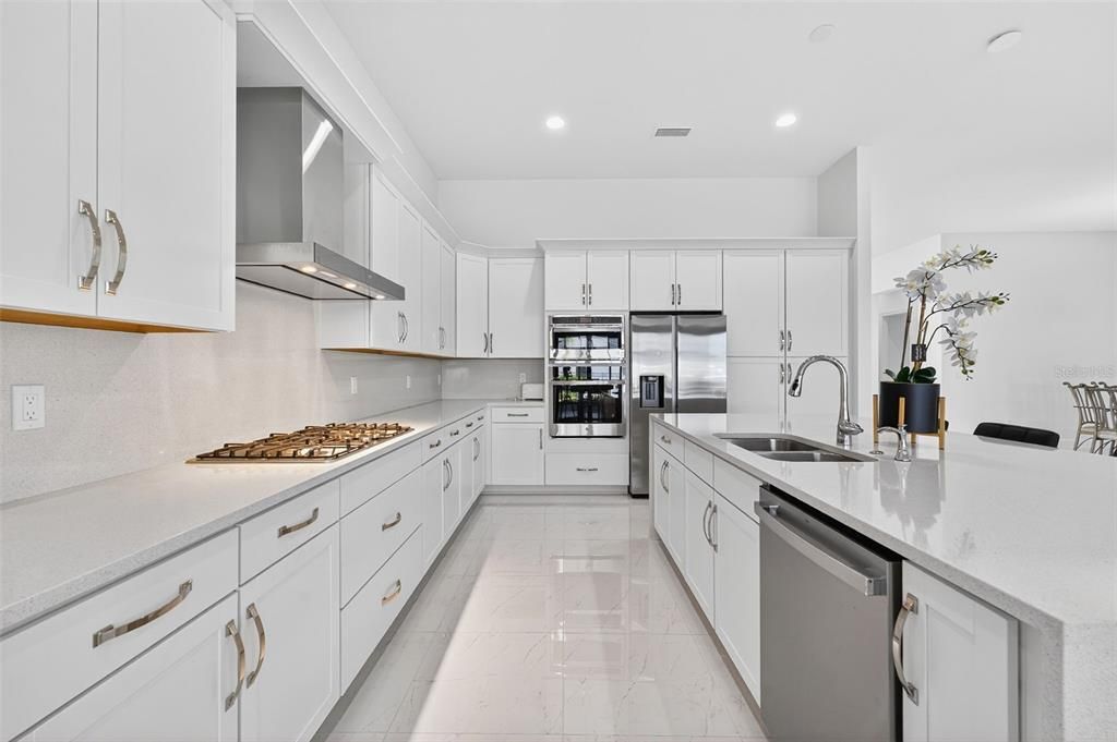 For Sale: $1,050,000 (3 beds, 3 baths, 3066 Square Feet)