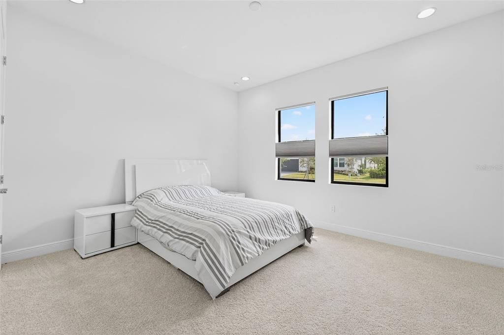 For Sale: $1,050,000 (3 beds, 3 baths, 3066 Square Feet)