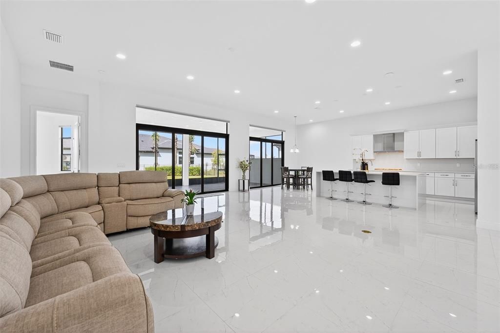 For Sale: $1,050,000 (3 beds, 3 baths, 3066 Square Feet)