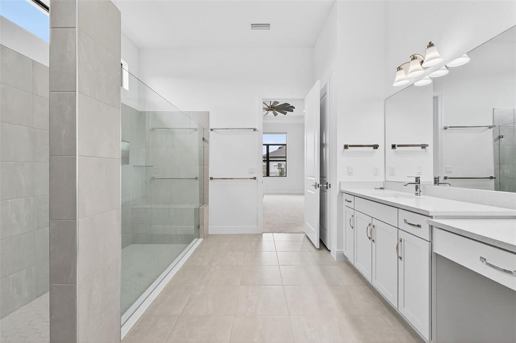 For Sale: $1,050,000 (3 beds, 3 baths, 3066 Square Feet)