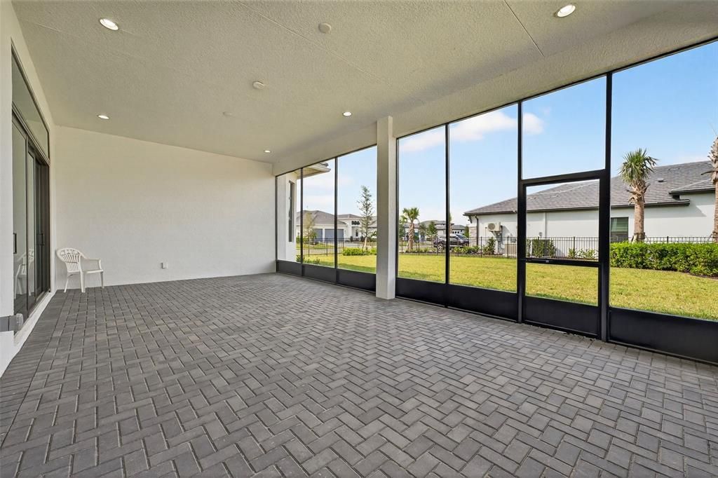 For Sale: $1,050,000 (3 beds, 3 baths, 3066 Square Feet)