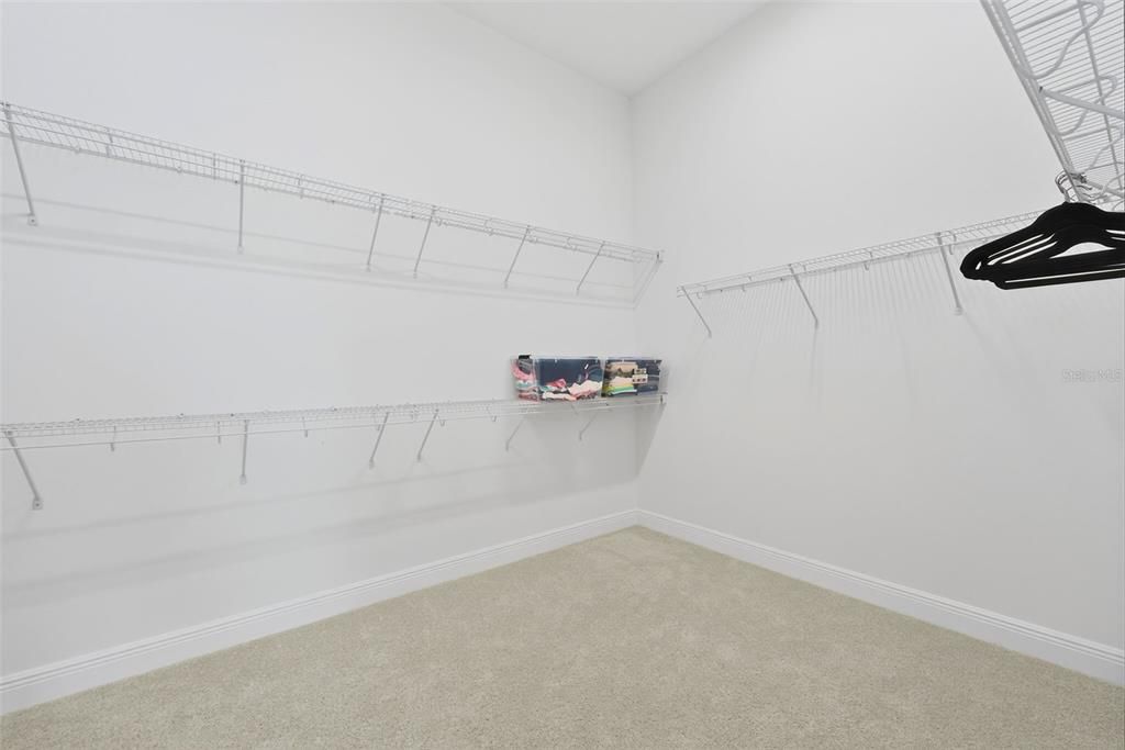 For Sale: $1,050,000 (3 beds, 3 baths, 3066 Square Feet)