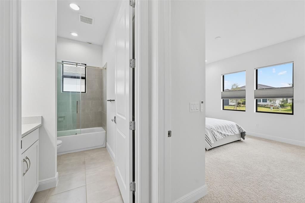 For Sale: $1,050,000 (3 beds, 3 baths, 3066 Square Feet)