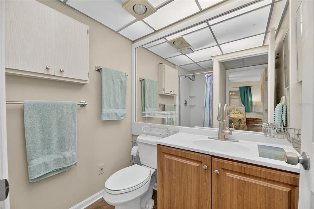 Под контрактом: $119,900 (2 спален, 2 ванн, 960 Квадратных фут)