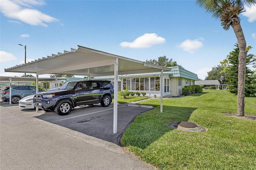 Под контрактом: $119,900 (2 спален, 2 ванн, 960 Квадратных фут)