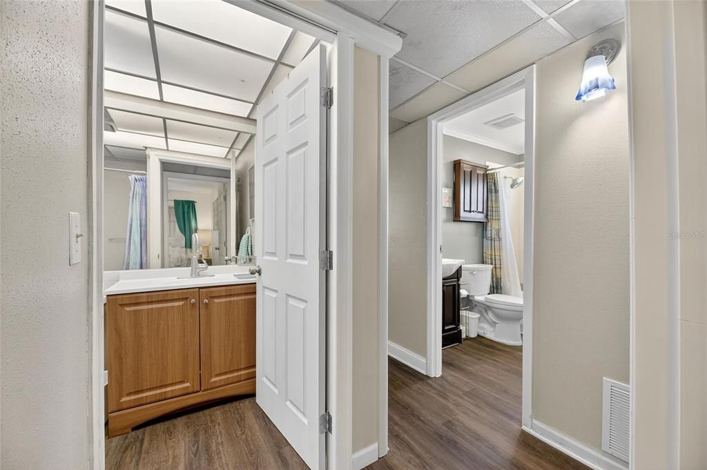 Под контрактом: $119,900 (2 спален, 2 ванн, 960 Квадратных фут)