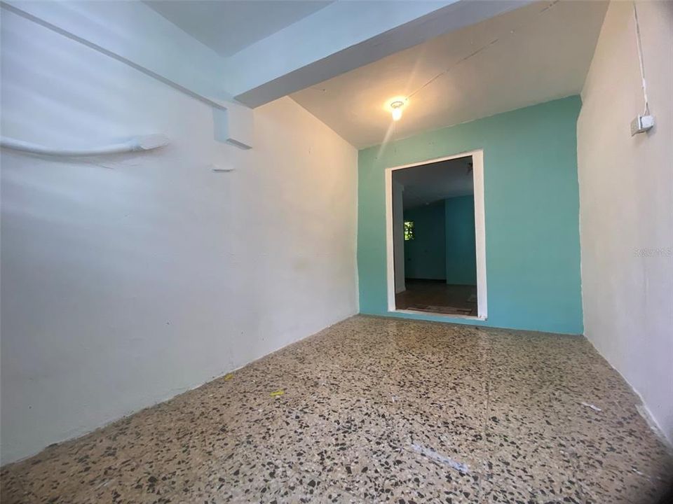 На продажу: $130,000 (4 спален, 4 ванн, 4228 Квадратных фут)