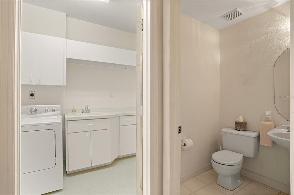 For Sale: $425,000 (3 beds, 2 baths, 2224 Square Feet)