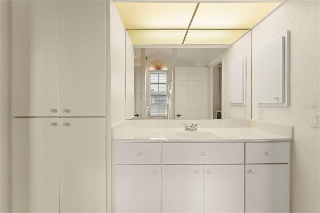 For Sale: $425,000 (3 beds, 2 baths, 2224 Square Feet)