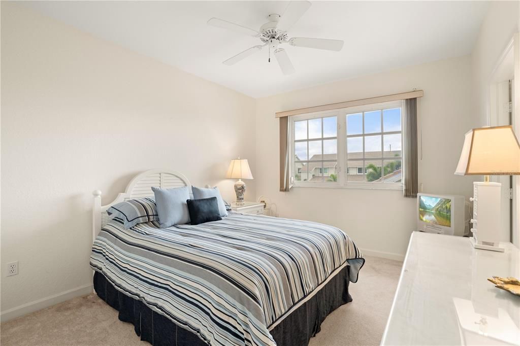 For Sale: $425,000 (3 beds, 2 baths, 2224 Square Feet)