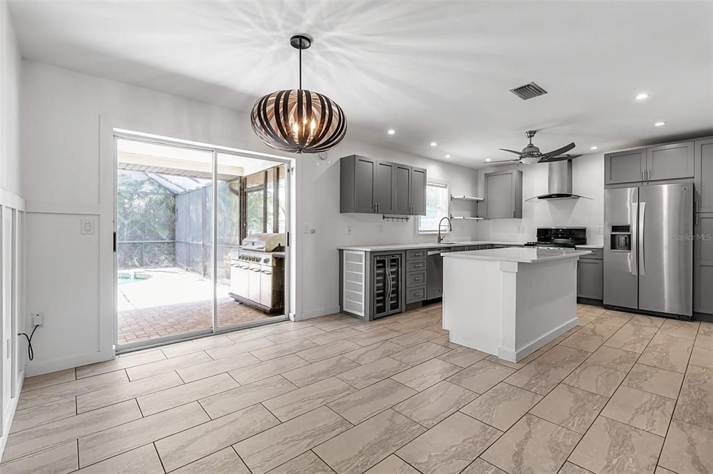 合同活跃: $450,000 (3 贝兹, 2 浴室, 1480 平方英尺)