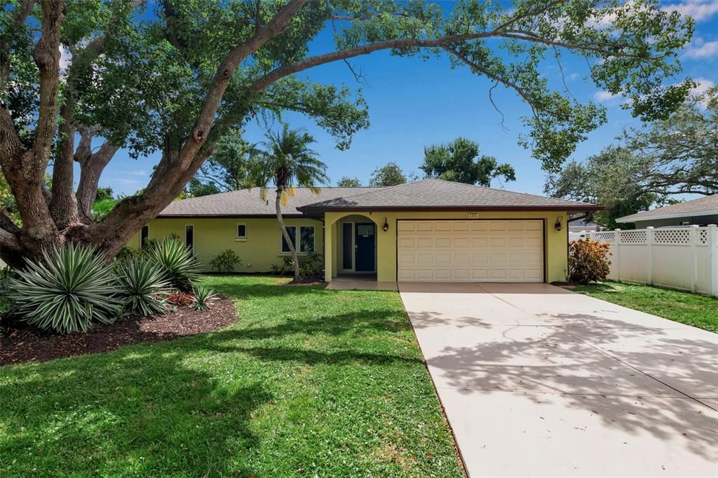 合同活跃: $450,000 (3 贝兹, 2 浴室, 1480 平方英尺)