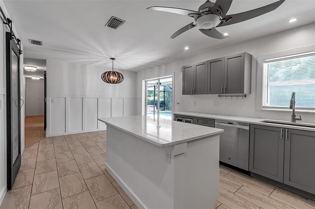 合同活跃: $450,000 (3 贝兹, 2 浴室, 1480 平方英尺)