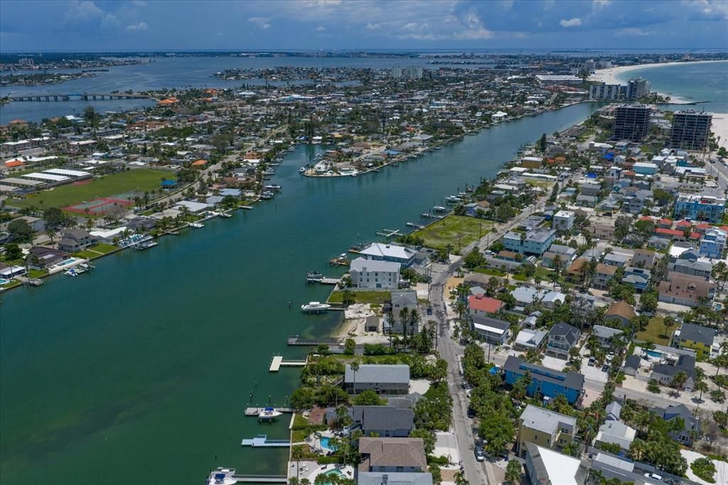 待售: $1,480,000 (0.17 acres)