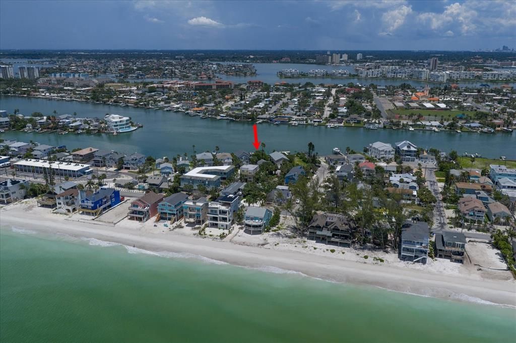 待售: $1,480,000 (0.17 acres)