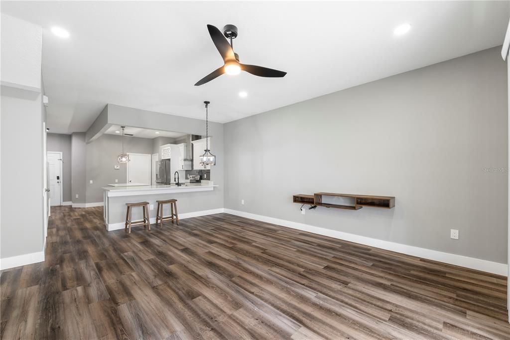 В аренду: $2,250 (3 спален, 2 ванн, 1588 Квадратных фут)