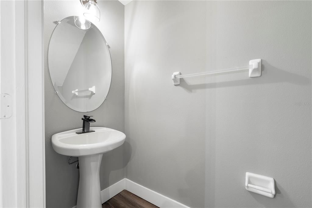 В аренду: $2,250 (3 спален, 2 ванн, 1588 Квадратных фут)