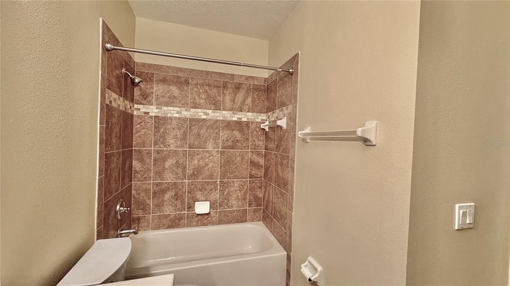 出租: $2,800 (3 贝兹, 3 浴室, 2007 平方英尺)