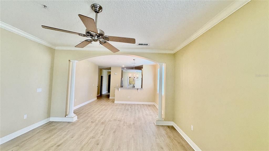 出租: $2,800 (3 贝兹, 3 浴室, 2007 平方英尺)