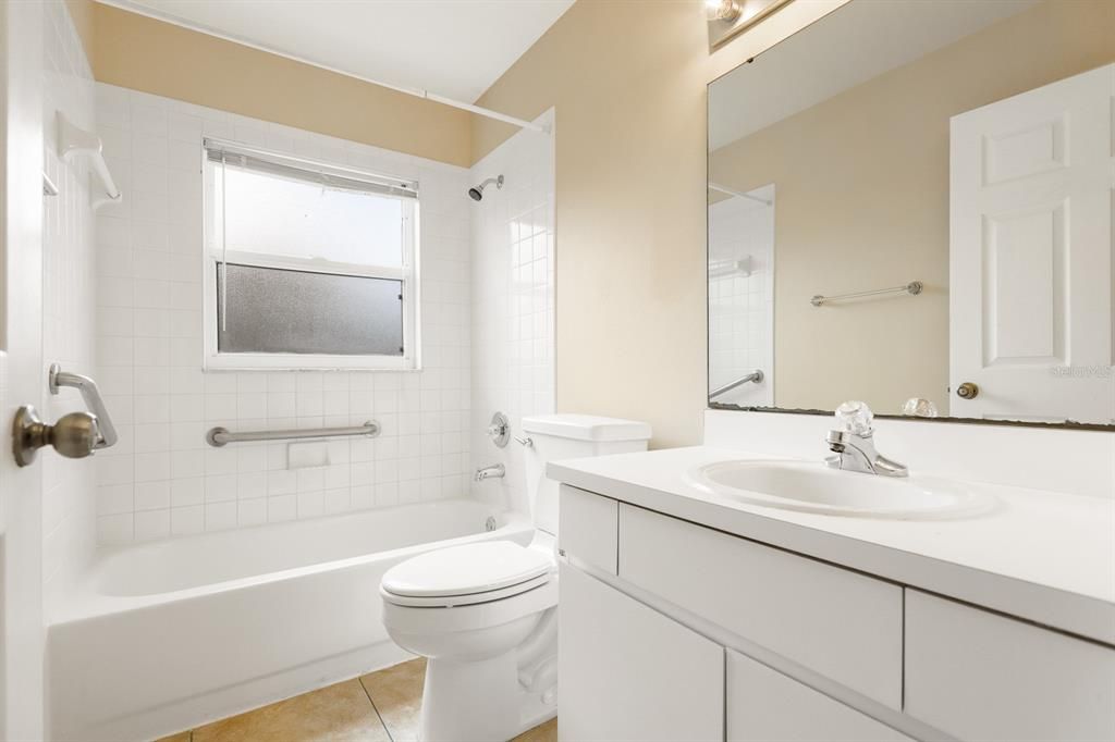 Active With Contract: $395,000 (4 beds, 2 baths, 2042 Square Feet)