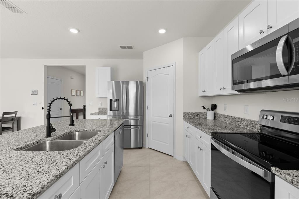 Active With Contract: $450,000 (4 beds, 2 baths, 2404 Square Feet)