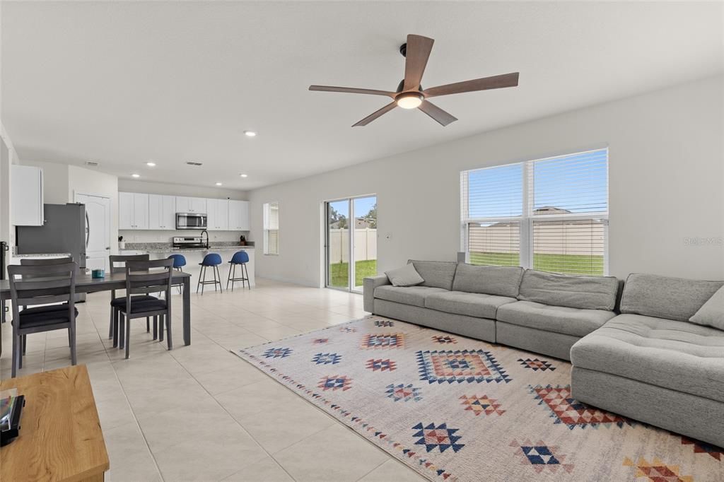 Active With Contract: $450,000 (4 beds, 2 baths, 2404 Square Feet)