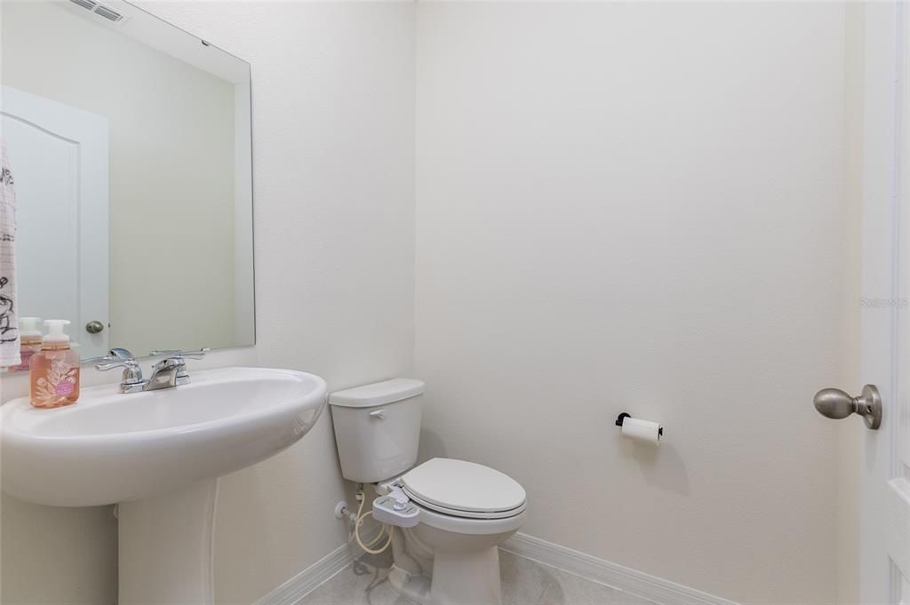 Active With Contract: $450,000 (4 beds, 2 baths, 2404 Square Feet)