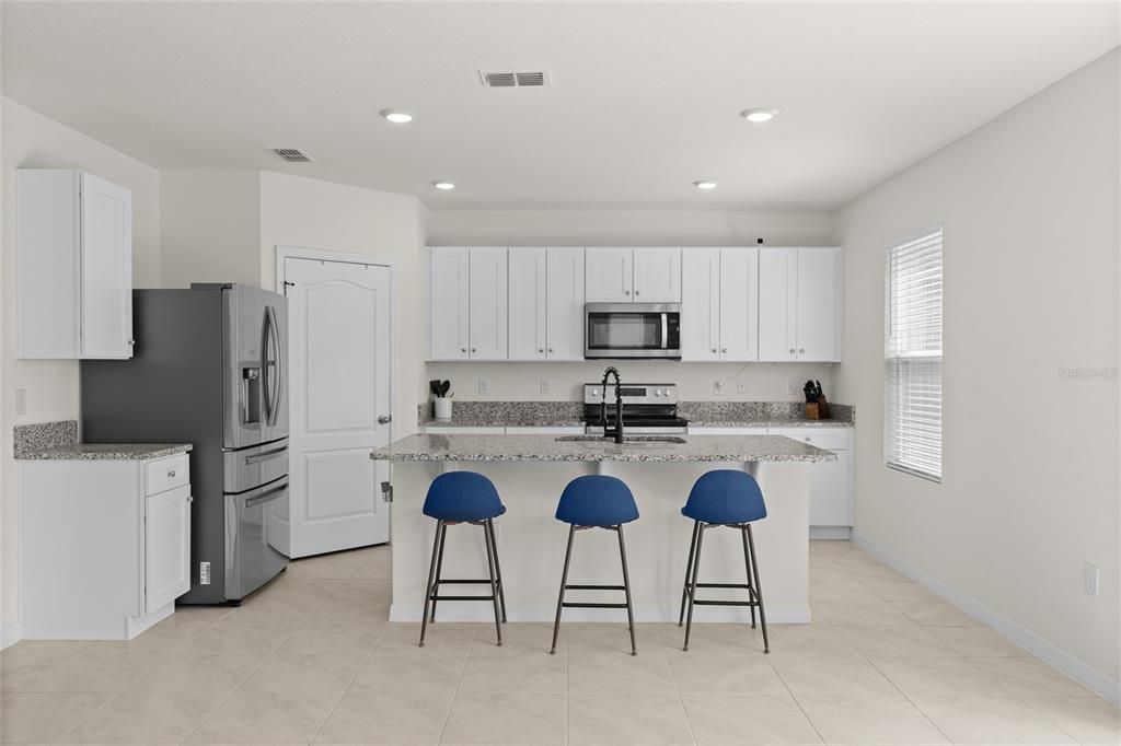 Active With Contract: $450,000 (4 beds, 2 baths, 2404 Square Feet)