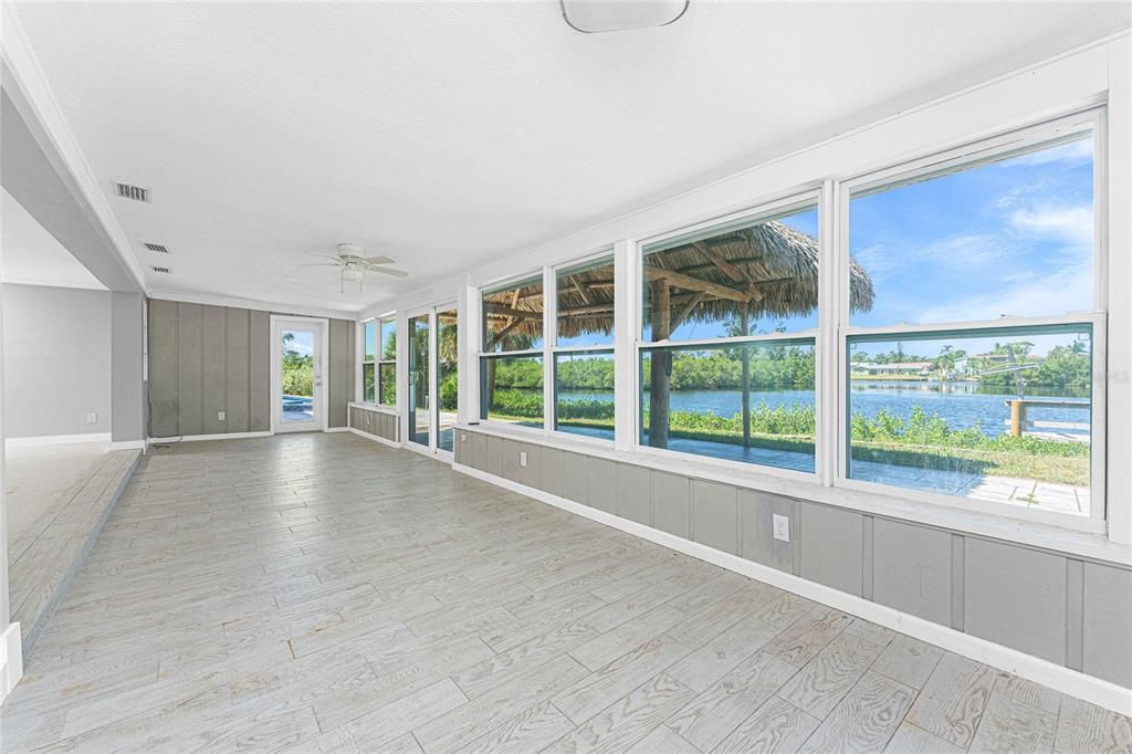 Active With Contract: $519,900 (2 beds, 2 baths, 1620 Square Feet)