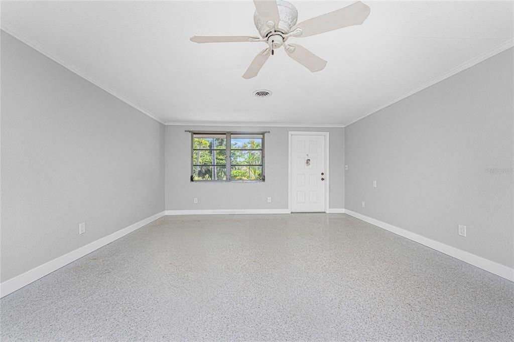 Active With Contract: $519,900 (2 beds, 2 baths, 1620 Square Feet)