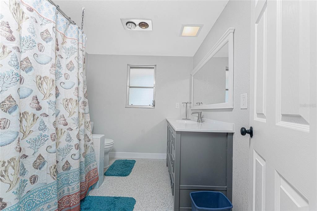 Active With Contract: $519,900 (2 beds, 2 baths, 1620 Square Feet)