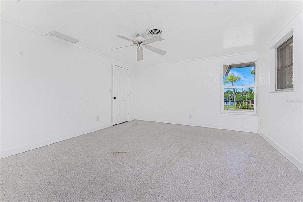 Active With Contract: $519,900 (2 beds, 2 baths, 1620 Square Feet)