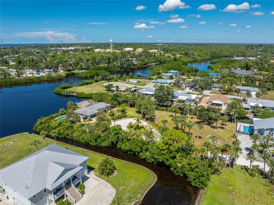 Active With Contract: $519,900 (2 beds, 2 baths, 1620 Square Feet)