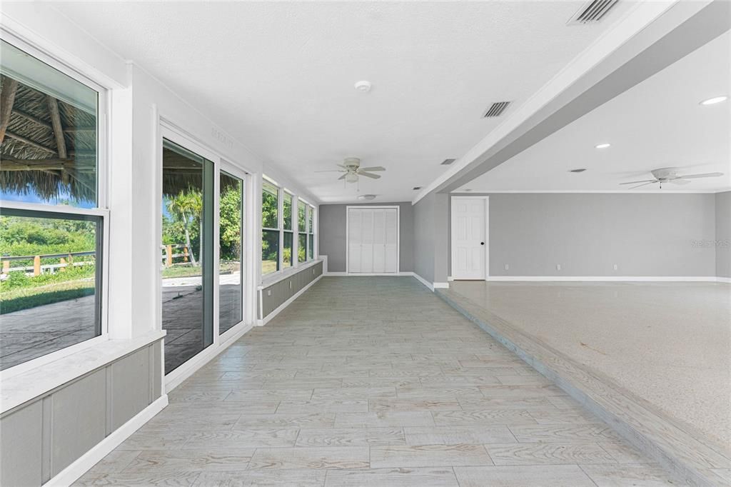 Active With Contract: $519,900 (2 beds, 2 baths, 1620 Square Feet)