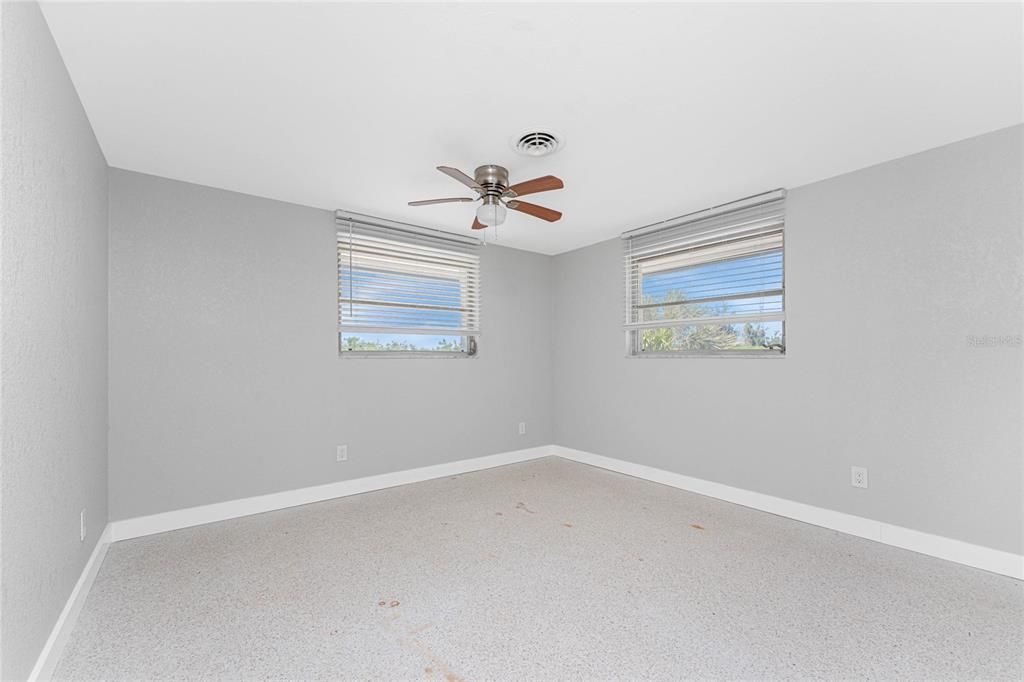 Active With Contract: $519,900 (2 beds, 2 baths, 1620 Square Feet)