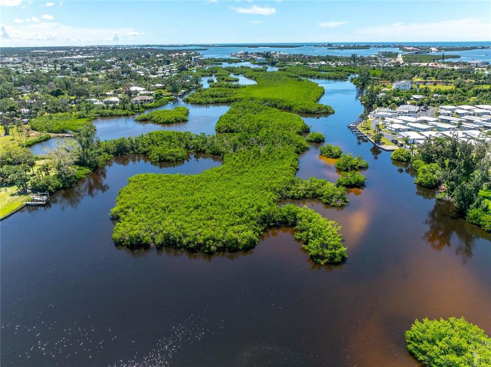 Active With Contract: $519,900 (2 beds, 2 baths, 1620 Square Feet)