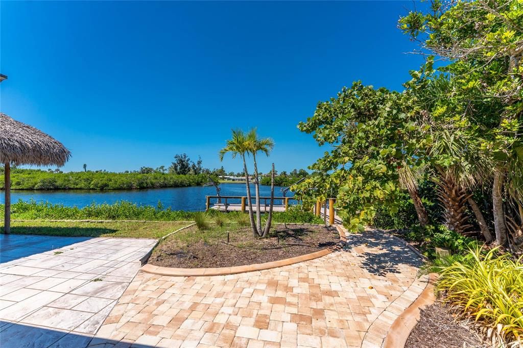 Active With Contract: $519,900 (2 beds, 2 baths, 1620 Square Feet)