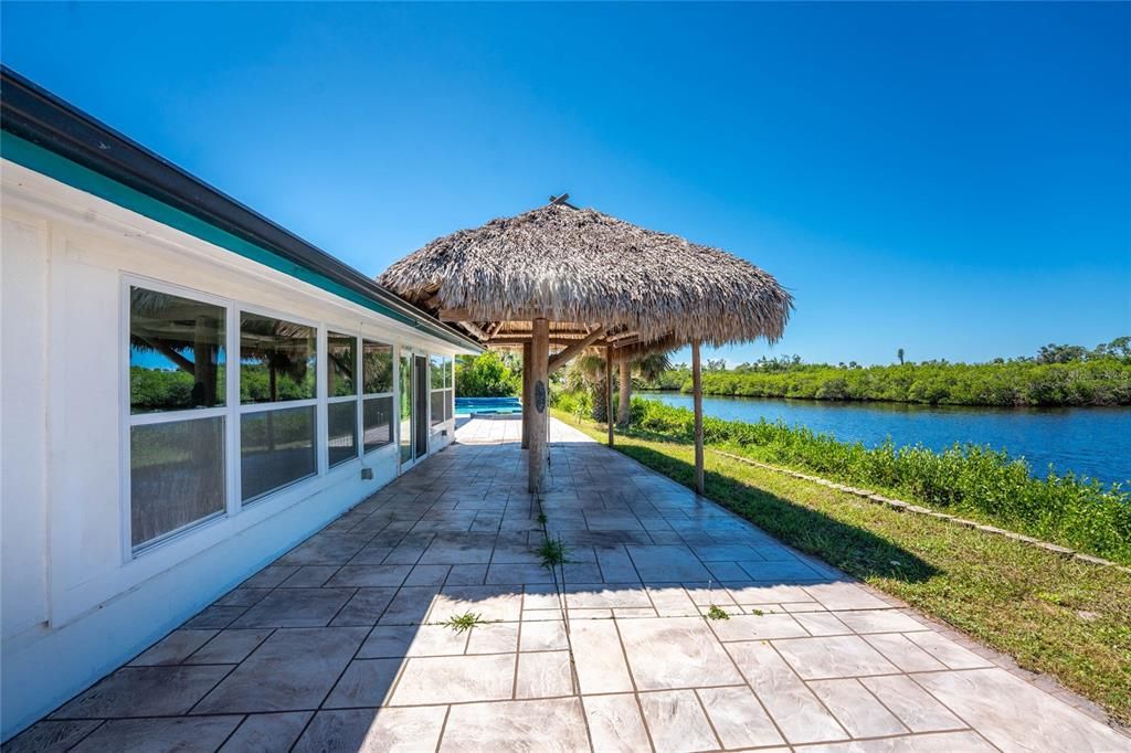 Active With Contract: $519,900 (2 beds, 2 baths, 1620 Square Feet)